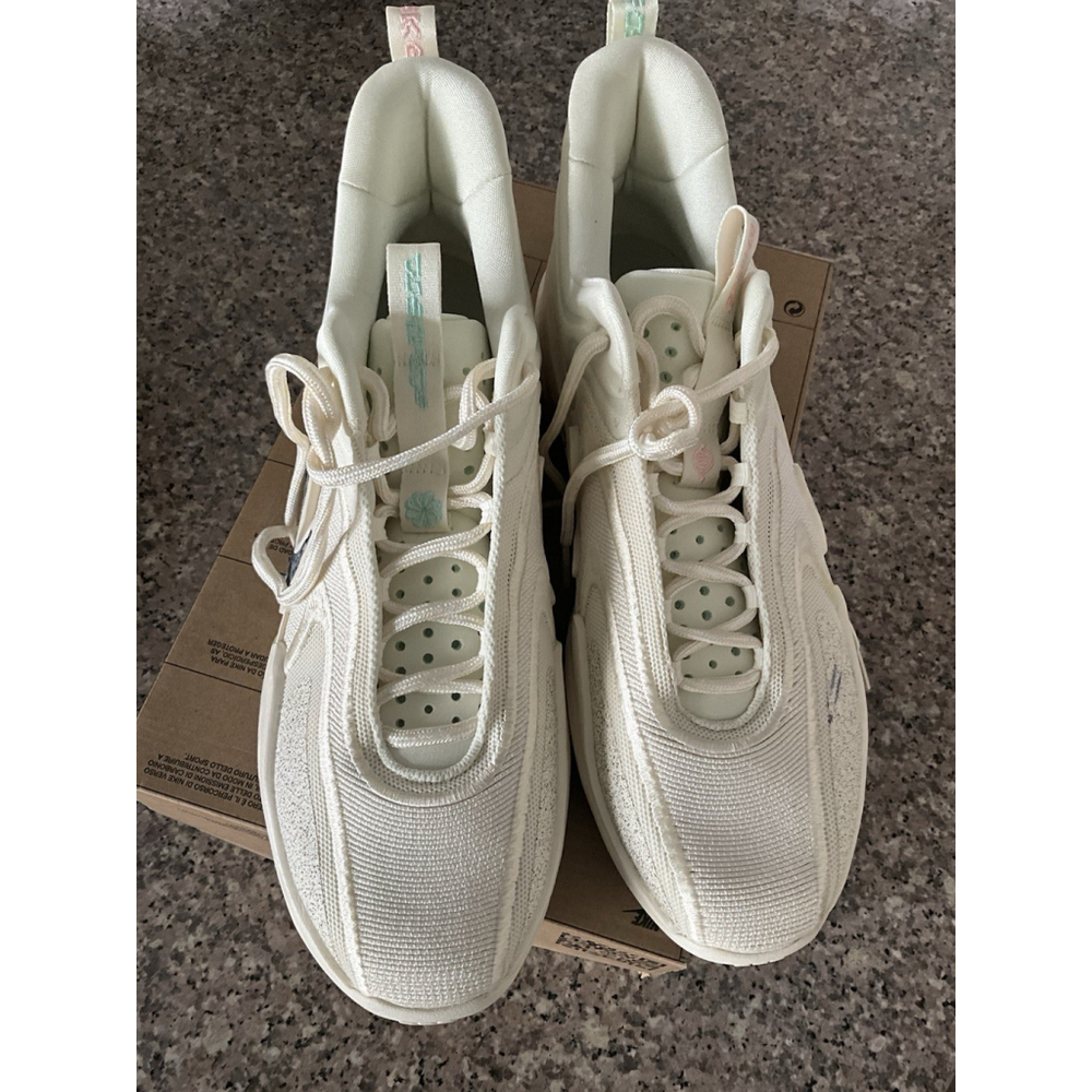 NIKE COSMIC UNITY 2 Basketball Shoes Size 11.5 Coconut Milk